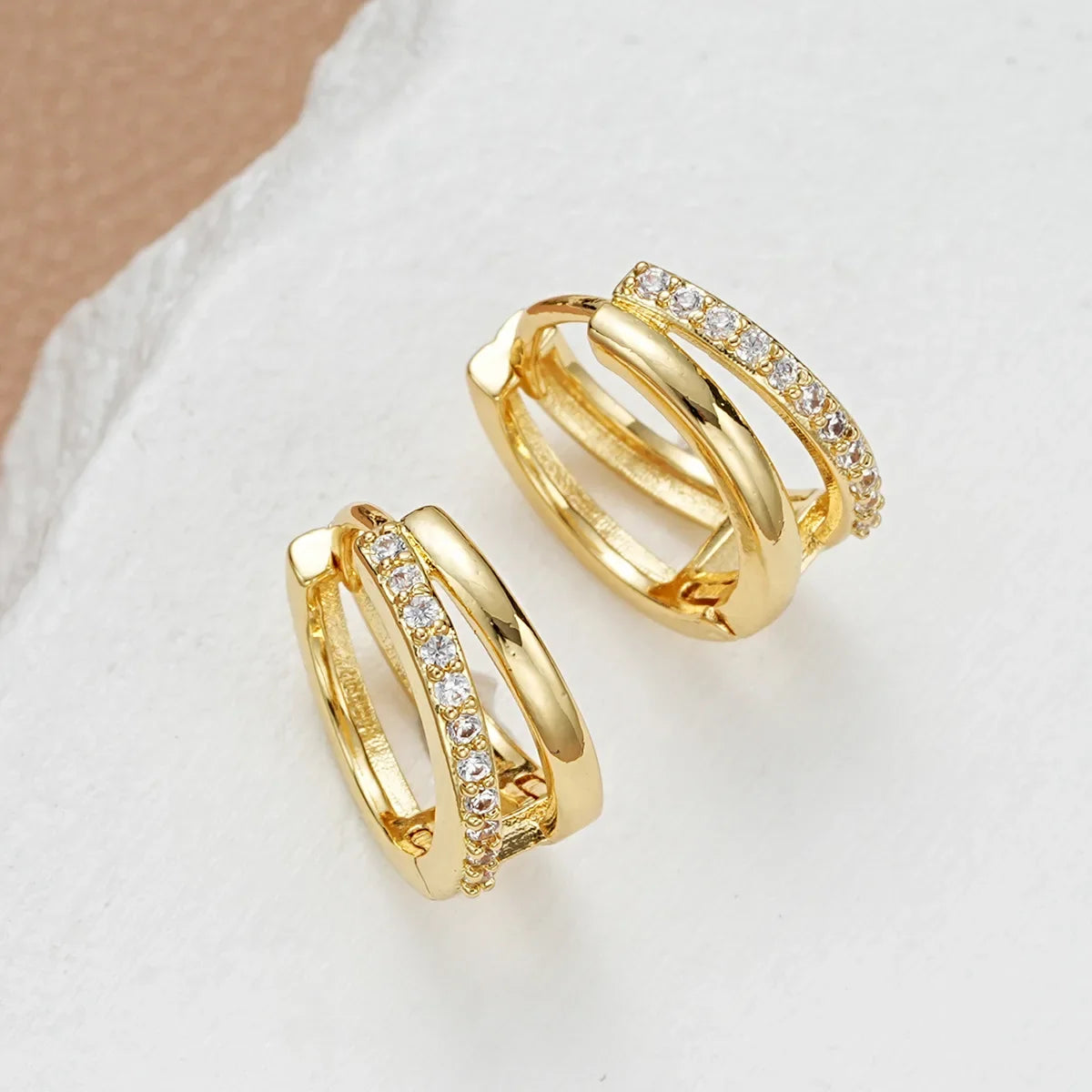 No.P004 DOUBLE RING HOOP EARRINGS