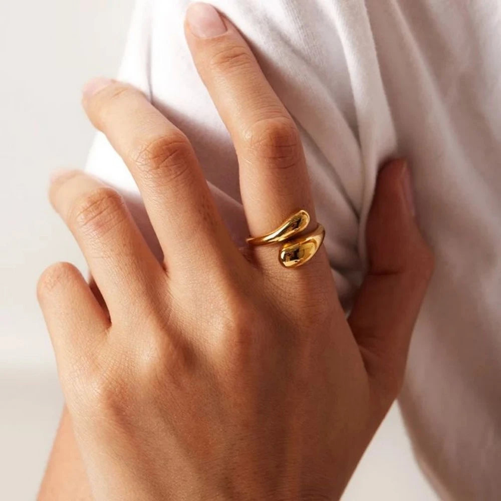 No.R004 Golden Feather Ring